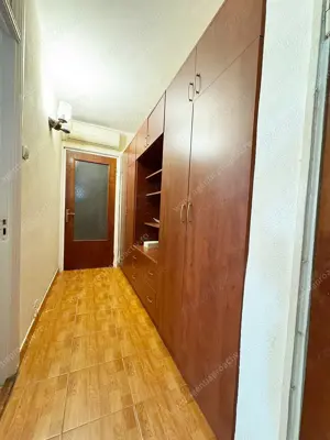 Apartament 3 camere decomandat, spatios, situat in cartierul Mazepa 2. - imagine 9