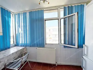Apartament 3 camere decomandat, spatios, situat in cartierul Mazepa 2. - imagine 7