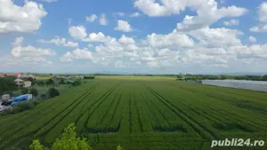 Teren generos în zonă comercială industrială