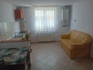 Ap 2 camere Piata Maratei 44mp etaj 2 Mobilat renovat la cheie centrala termopan luminoasa 