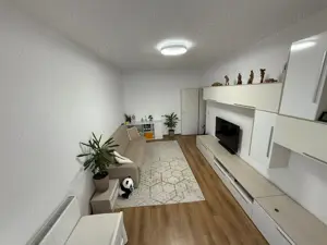 Apartament 2 camere decomandat GIROC