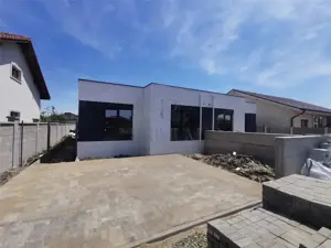 Duplex modern deosebit- zona excelenta la 4 benzi - toate utilitatile - posibilitate alegere finaisa - imagine 2