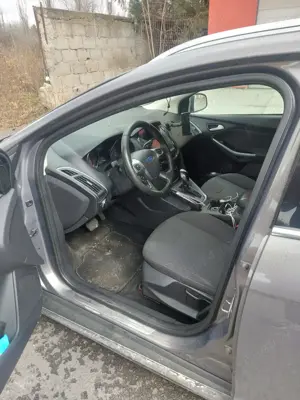 Ford Focum mk3 - imagine 9