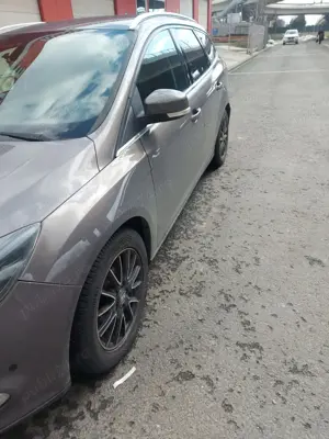 Ford Focum mk3 - imagine 5