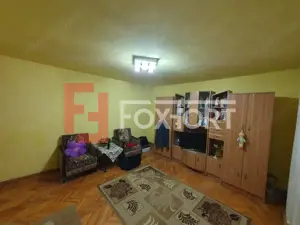 Apartament cu 3 camere decomandat - zona Dambovita