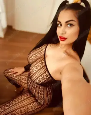 Andreea 26 de ani noua in orasul tau fac și deplasări  - imagine 3