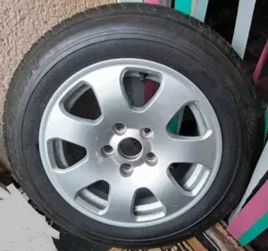 Vind roata audi ,  distanța gauri :5 x 112