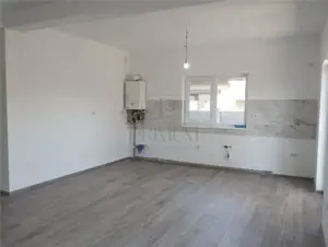 Duplex finalizat - intabulat - aproape de asfalt - terasa acoperita