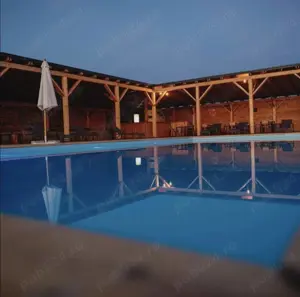 De Vanzare Proprietate Fabuloasa Zona Roznov  - imagine 3 De Vanzare Proprietate Fabuloasa Zona Roznov  - imagine 3