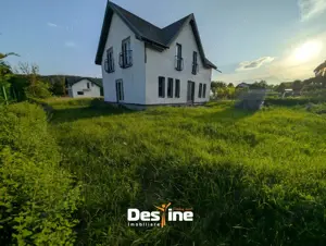 Dobrovăț - Casă la Roșu P+1+Pod 129 mp Utili 1000 mp Teren - imagine 3