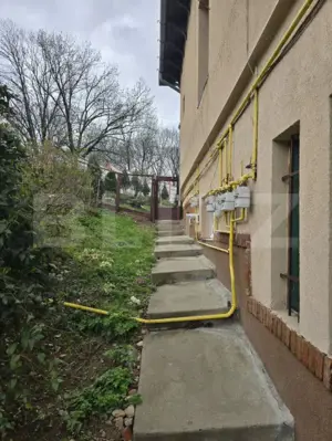 Apartament cu 3 camere, curte comuna de 284 mp, locație excelentă, Gruia - imagine 10