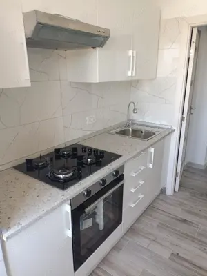 proprietar ofera spre vanzre apartament 2 camere.