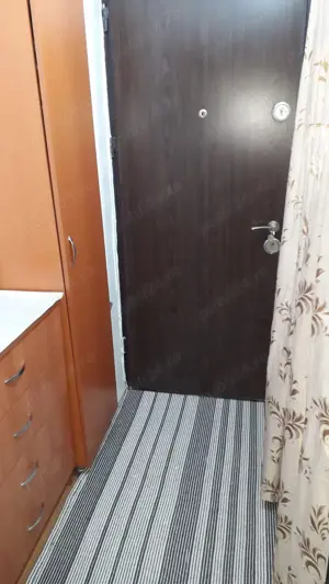 Garsoniera de vanzare