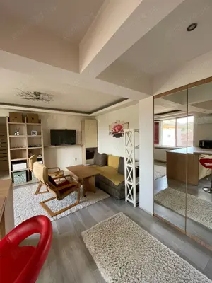 Închiriez apartament 2 camere  zona centrala - imagine 6