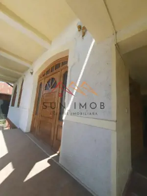 Casa tip conac, teren 4000 mp, finisaje deosebite, garaj, Prahova - imagine 3