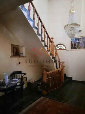 Casa tip conac, teren 4000 mp, finisaje deosebite, garaj, Prahova - imagine 11