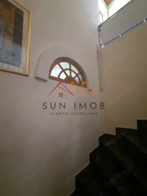 Casa tip conac, teren 4000 mp, finisaje deosebite, garaj, Prahova - imagine 10