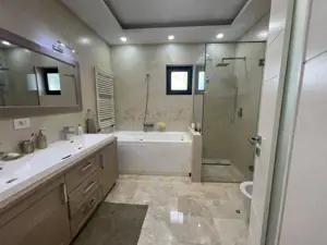 Cornu de Jos  Doua  case moderne, crama la subsol, prosumator - imagine 16