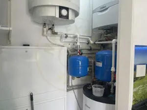 Cornu de Jos  Doua  case moderne, crama la subsol, prosumator - imagine 15