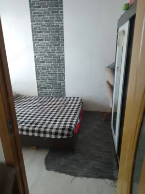 Vânzare apartament 2 camere in zona 100 bl 100 Alexandria Teleorman  - imagine 4