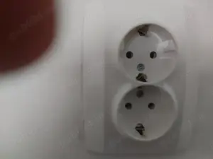 Vind teren intravilan ,8700m destinat constructiilor industriale si casa locuibila cu toate utilitat