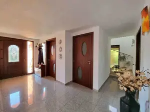 Casa de vanzare, zona Mosilor - imagine 4