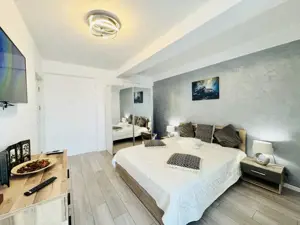 Apartament cu 3 camere complet mobilat si utilat, vedere la Mare  - imagine 9