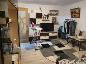 Inchiriaza! Camera, dec, mobilată .