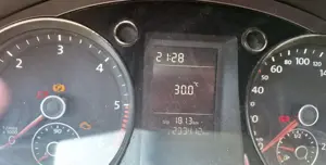 Volkswagen Passat 2009 - imagine 7