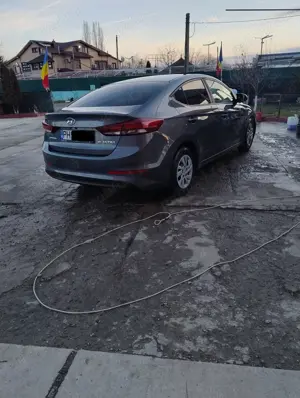 Hyundai Elantra 6  1,6 diesel - imagine 2