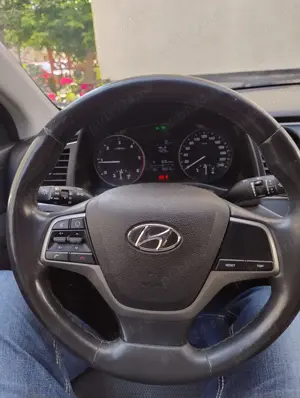 Hyundai Elantra 6  1,6 diesel - imagine 7