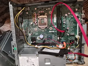 Sistem PC HP ProDesk 400 G5 SFF Pentium Gold G5420 16 Gb DDR4 Ssd 128 cu Licenta Win 10 Pro - imagine 2