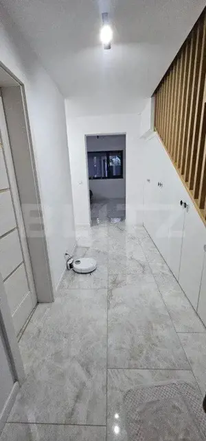 Duplex ultrafinisat în zona Dacia Service – curte 220 mp si parcare proprie - imagine 2