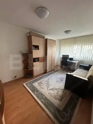 Apartament cu 3 camere, 67 mp, zona Micro 17 - imagine 2