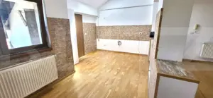 De vanzare apartament cu 3 camere foarte spatios!