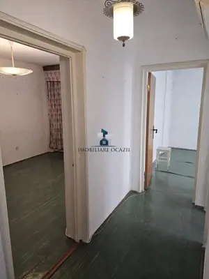 Vanzare Apartament 2 camere Decomandat Emil Racovita - imagine 4