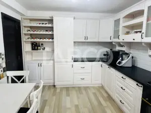 Casa deosebita de vanzare cu 4 camere Sura Mare Sibiu - imagine 2