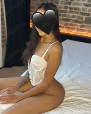 Buna  sunt Andreea la tine sau la hotel 