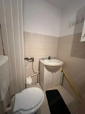 Apartament 3 camere, 67 mp utili, etaj 2din 3   zona Spălătoria Oituz - imagine 6