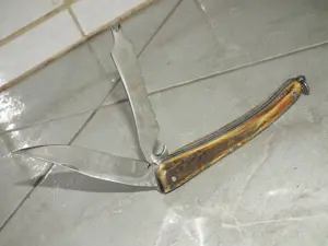 Briceag vintage maghiar cu 2 lame stare buná plásele corn