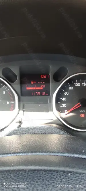 Vând Citroen C- Elysee 1.6 hdi - adblue,73 kw, fără accident,stare foarte bună!!! - imagine 4