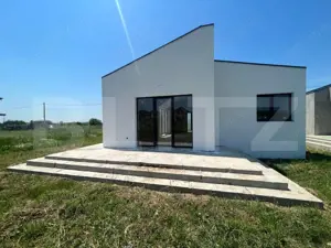 Casa pe parter cu un design deosebit, zona nordica / Simnicul de Jos - imagine 2