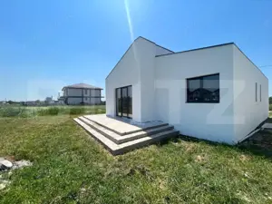 Casa pe parter cu un design deosebit, zona nordica / Simnicul de Jos - imagine 3