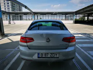 Volkswagen Passat 2.0 TDI DSG Comfortline - imagine 5