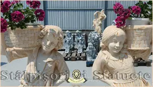 Statuete copii cu coșulețe, galben antichizat, model J3,J4.