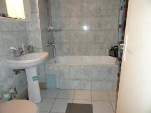 Apartament 2 camere etaj 1 zona centrala - Podgoria, 59 mp, centrala pe gaz - imagine 8