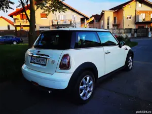 Mini Cooper 1.4 benzina   146.000 km reali   Pret mic, motor de verificat - imagine 6 Mini Cooper 1.4 benzina   146.000 km reali   Pret mic, motor de verificat - imagine 6