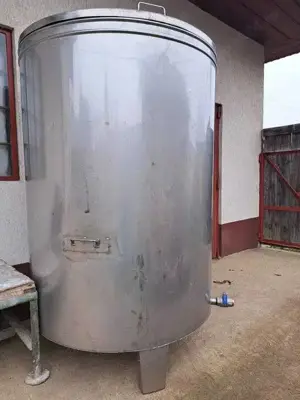 Butoi   cisterna inox 1500 litri