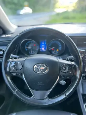 Toyota Auris 2018 1.2 benzina manuala - imagine 7