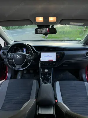 Toyota Auris 2018 1.2 benzina manuala - imagine 8